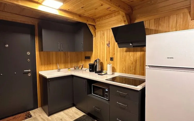 Aurora Suit Bungalov