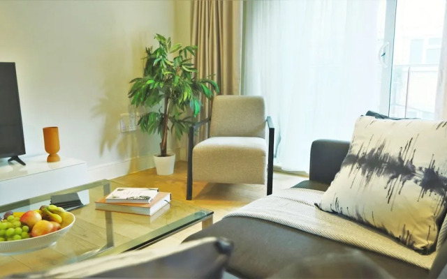 Spacious Elegant Apartments in Southbank