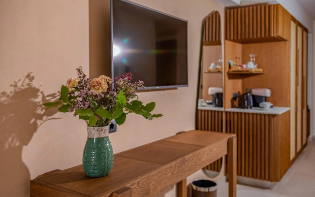Minos Ambassador Suites & Spa - Adults only