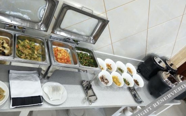 Aifeel Hotel (Baicheng Railway Station Pedestrian Street) – Meal – Baicheng