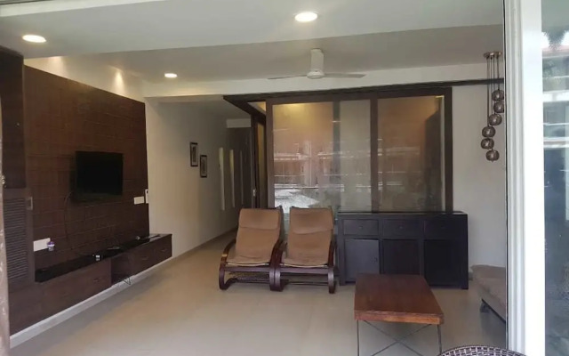 LEISUREBAY