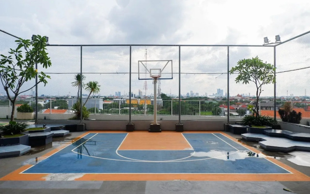 Stylish Living Studio Apartment At Taman Melati Surabaya