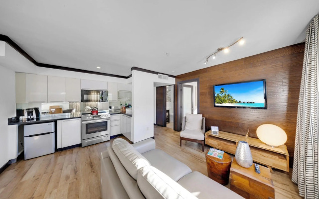 The Shoreline Suites
