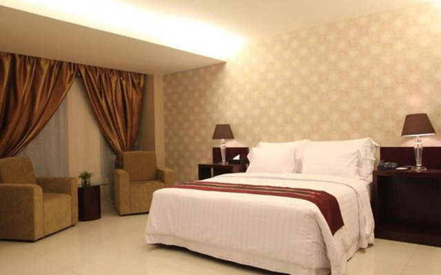 Lion Hotel & Plaza