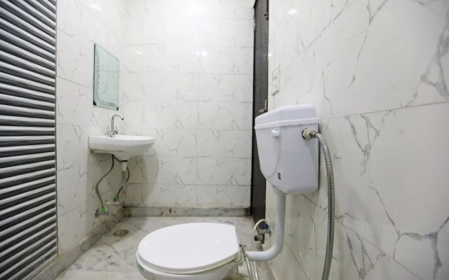 Aashiana Guest House by OYO Rooms