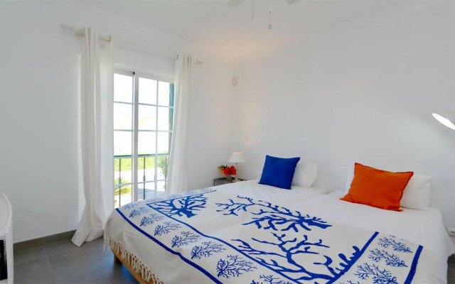 Vila Castro, Cleverdetails CD239