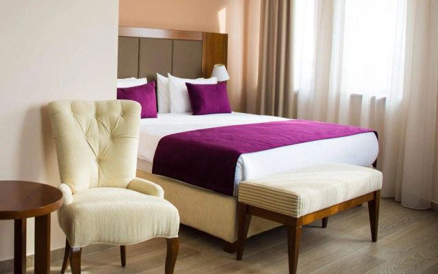 Xenon Hotel & SPA