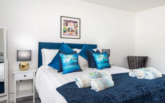 Ty Hapus - Close to Beach and Town