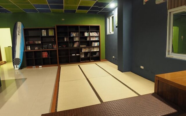 17years old coffee hostel