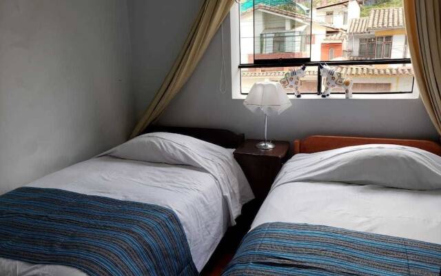 Andean House Huancaro