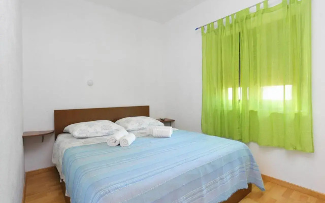 Apartments by the sea Slatine, Ciovo - 9453
