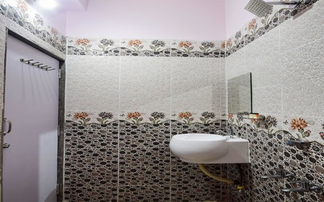 Oyo 19758 Hotel Narayani Palace