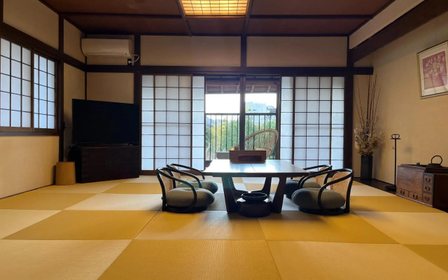 sakahijiri・gyokushoen