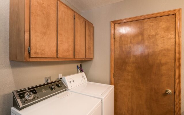 Riverside House by Vtrips