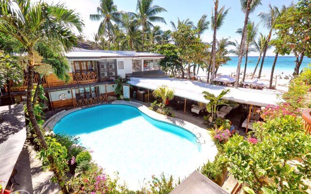 Red Coconut Beach Hotel