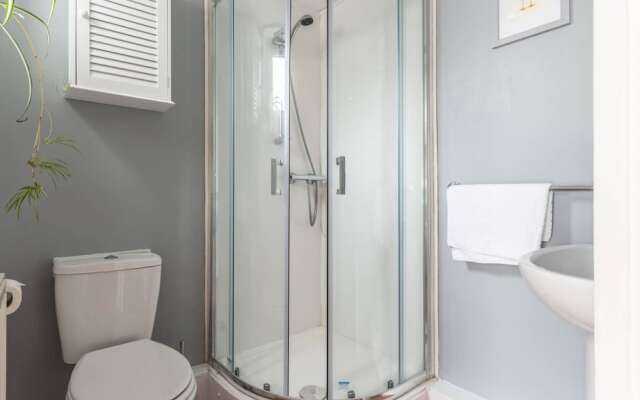 Bright and Cosy 1 Bedroom Flat Close To Marina