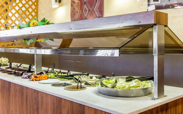 Navajoland Hotel of Tuba City