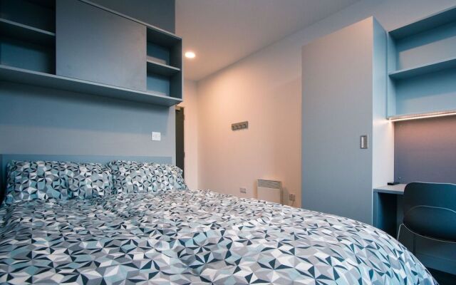 Destiny Student - The Point