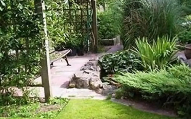 Drakewalls Bed & Breakfast