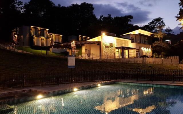 Casa Hill Resort