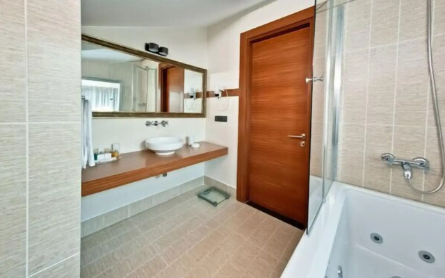Riva Resatbey Hotel