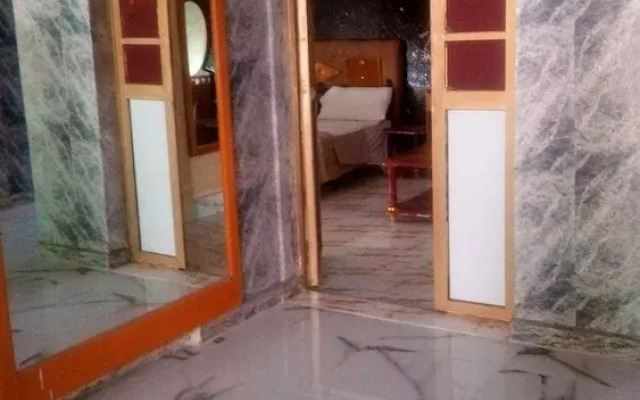 Hotel Raha