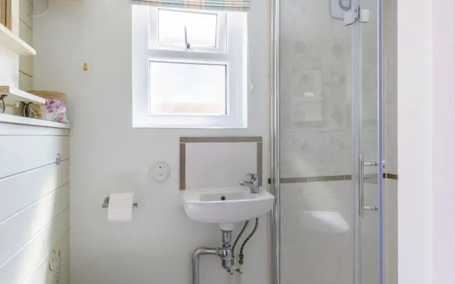Flower Garden Studio in Sheringham- Cycle Friendly