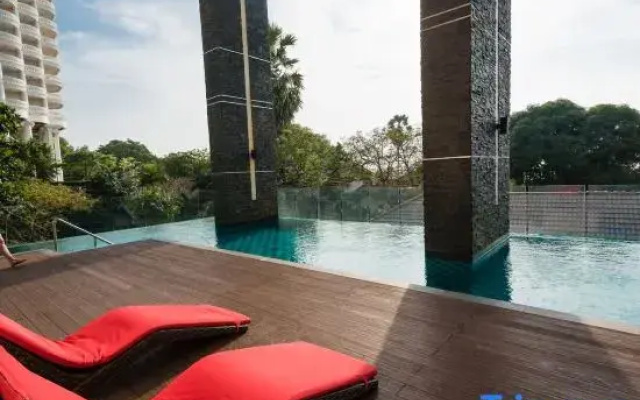 Wongamat Tower Duplex 1-Bedroom Free Electricity