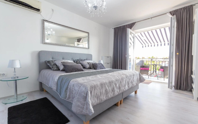 Beautyful sea view 6 studio Danijela