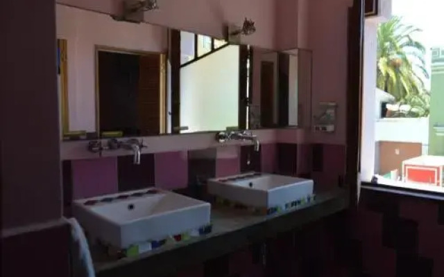 Princesa Insolente Hostel