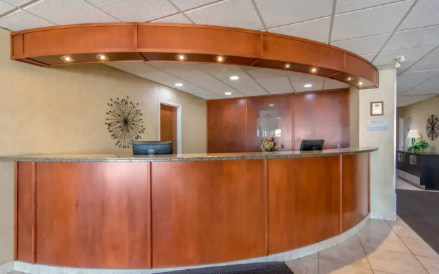 Days Inn - Sudbury