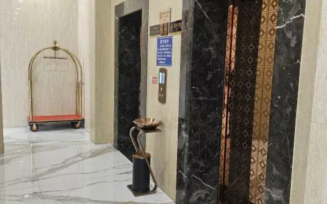 ZhuangHe  Xinxiangge  Hotel