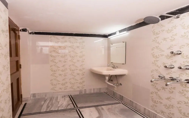 OYO 9000 The Syncretic Guest House