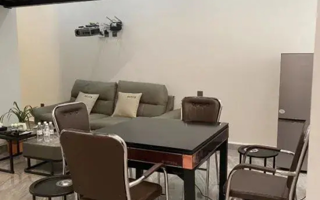 Yunju Qijian Homestay (Mangshi Airport Branch)