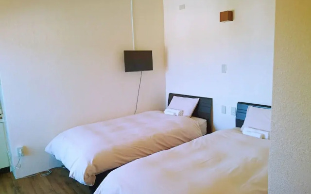 Eef Condominium Kumejima