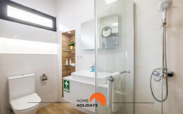 #011 NewTown Modern Flat near Oura Beach