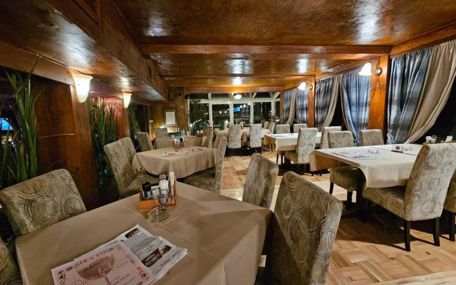 Hotel Koliba na Grzi