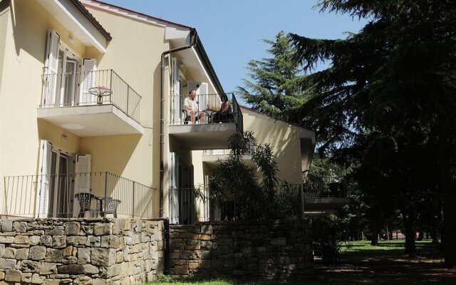 Apartments Adria