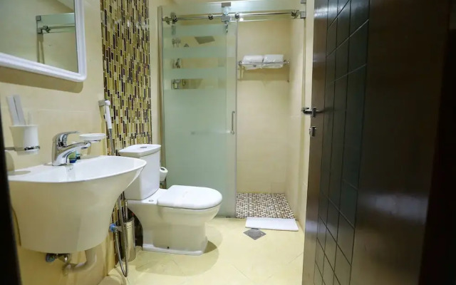 Lotaz Hotel Suites Al Salamah