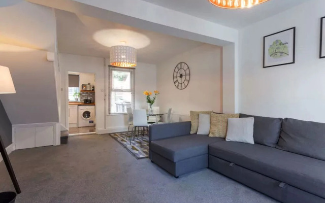 Hastings House Luton - Inhabit Short Stays