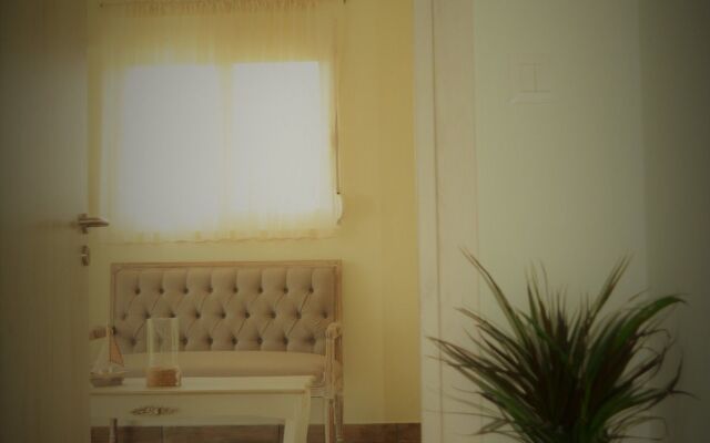 Anelia Boutique Studios & Apartments