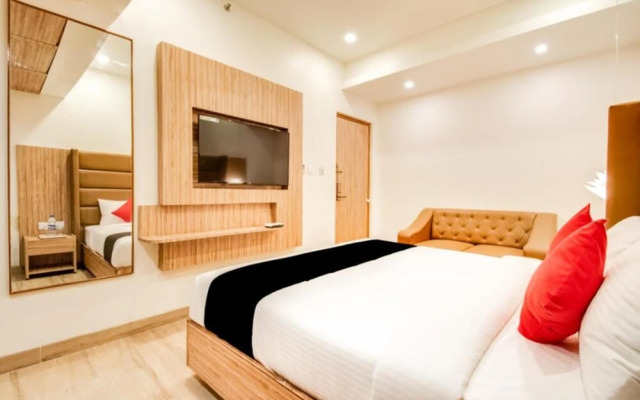 Capital O 62639 Inn The Centre