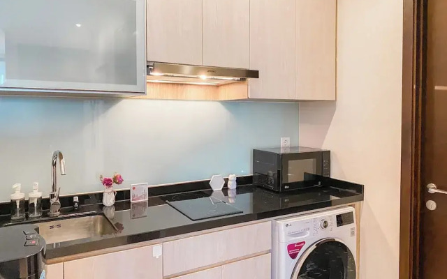 Best Deal and Elegant 2BR Apartment at Menteng Park