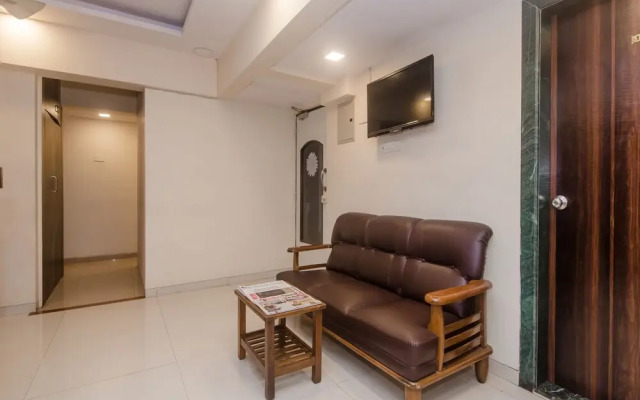 OYO 1453 Hotel Daisy Residency