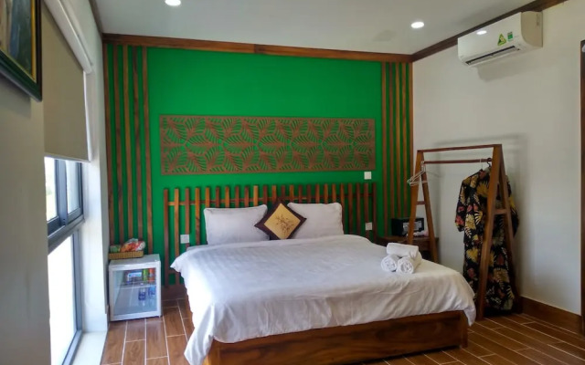 Plus Hotel - Hostel