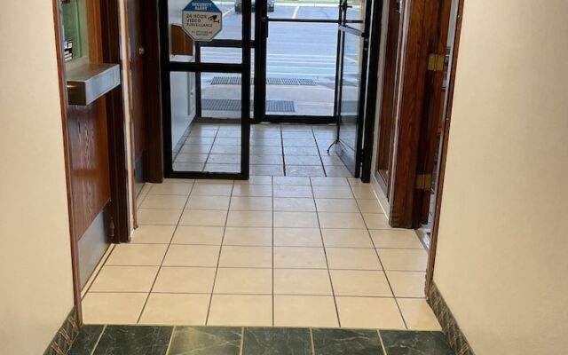 Budget Host Inn Buffalo