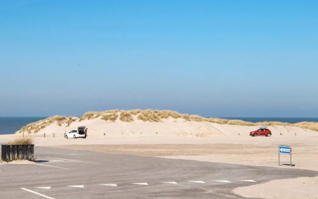 Beautiful Holiday Home in Henne Near Sea