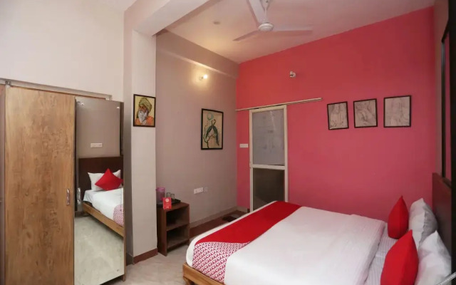 Capital O 26106 Hotel Solitaire