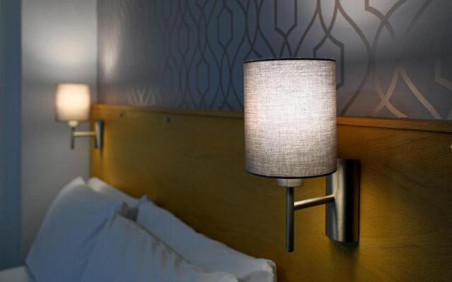 Corner House Hotel