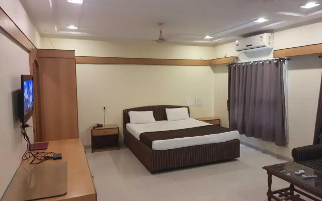 Spot On 80793G Abhay Guest House
